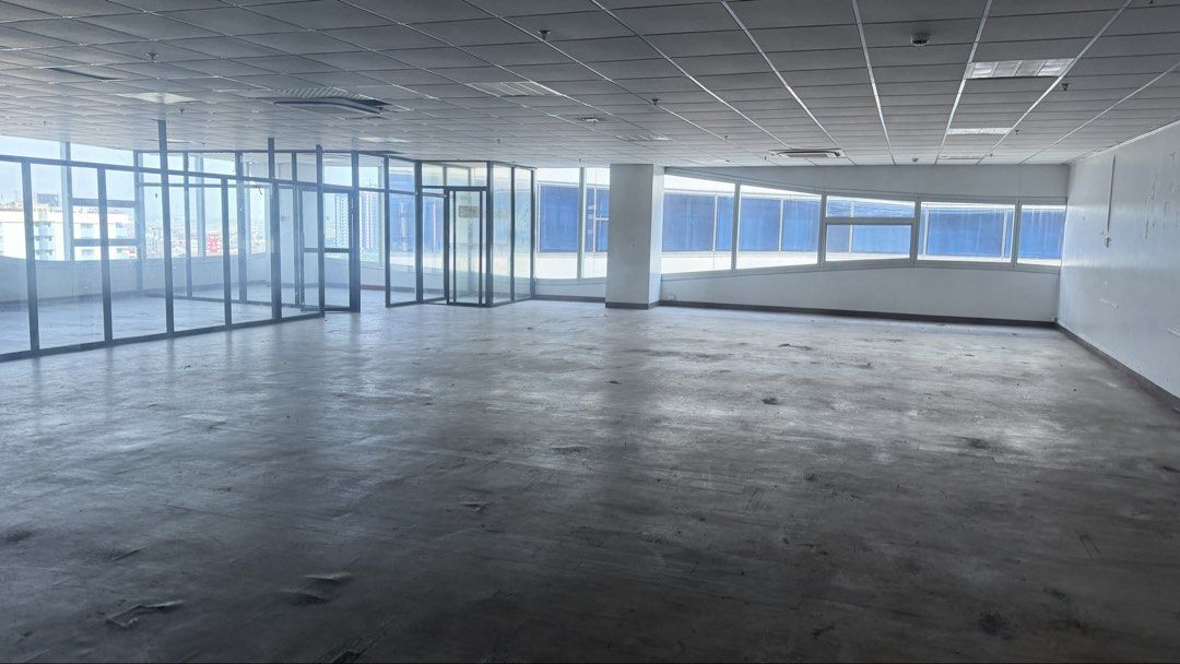 Office Space for Rent Diosdado Macapagal, Pasay Near Mall of Asia